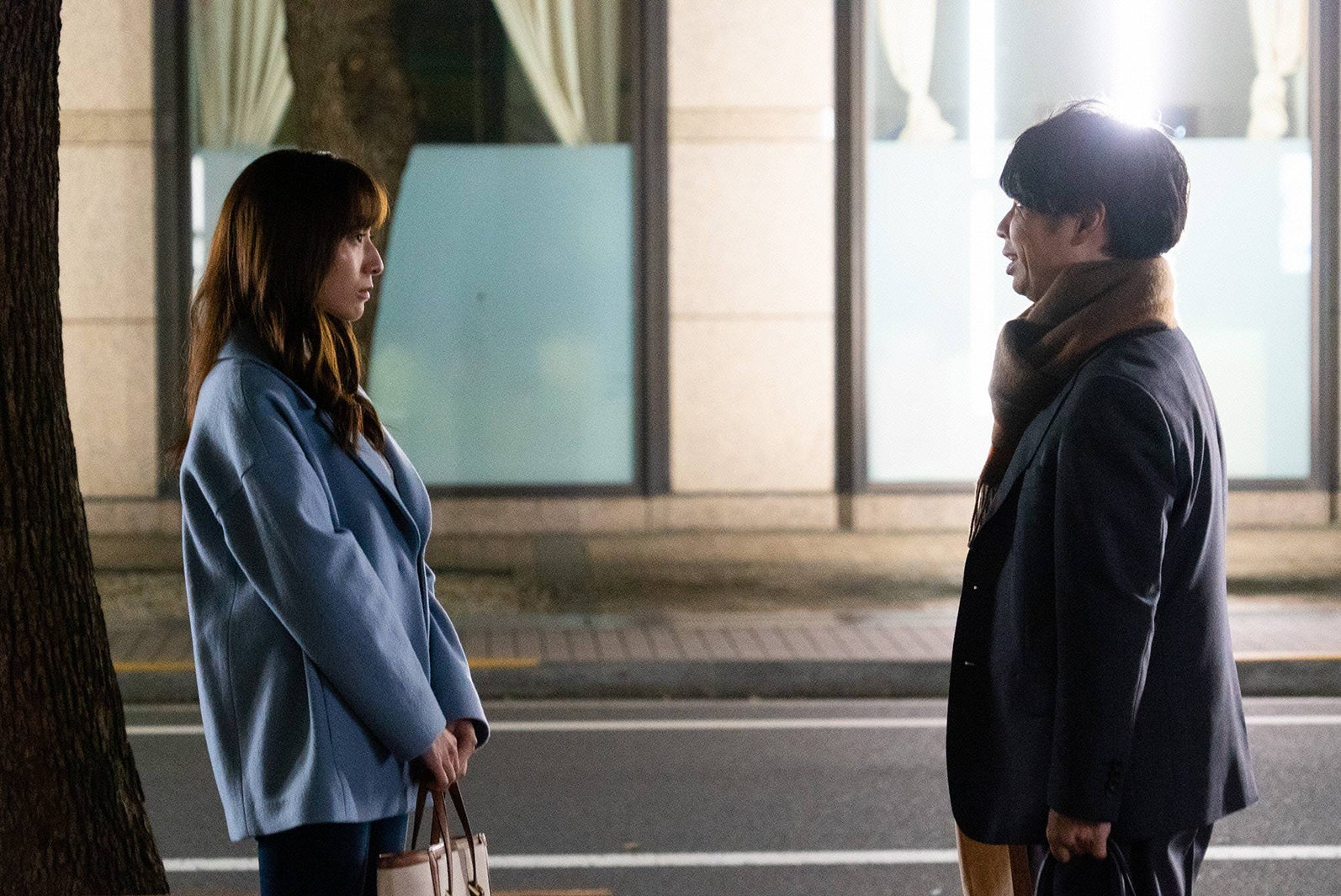 田中みな実、浜野謙太／「モトカレマニア」第6話より（C）フジテレビ