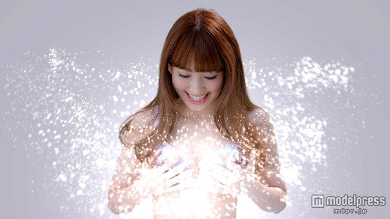 小嶋陽菜／「PEACH JOHN」の新商品「ドリームブラ」ショートムービーより