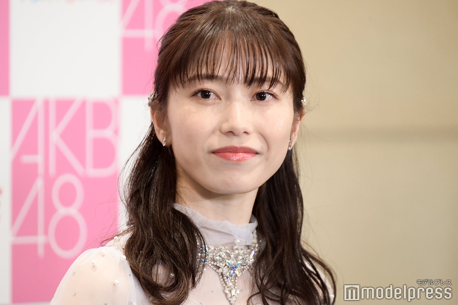 横山由依（C）モデルプレス