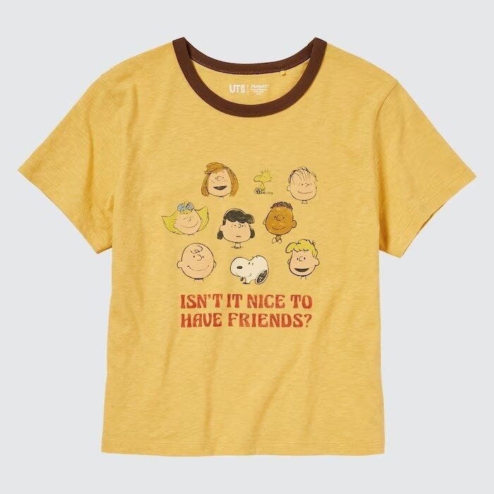 ユニクロ　uniqlo　レディース　おすすめ　オススメ　コスパ　2023　春夏　新作　3月　トップス　スヌーピー　snoopy　コラボ　ピーナッツ　Tシャツ