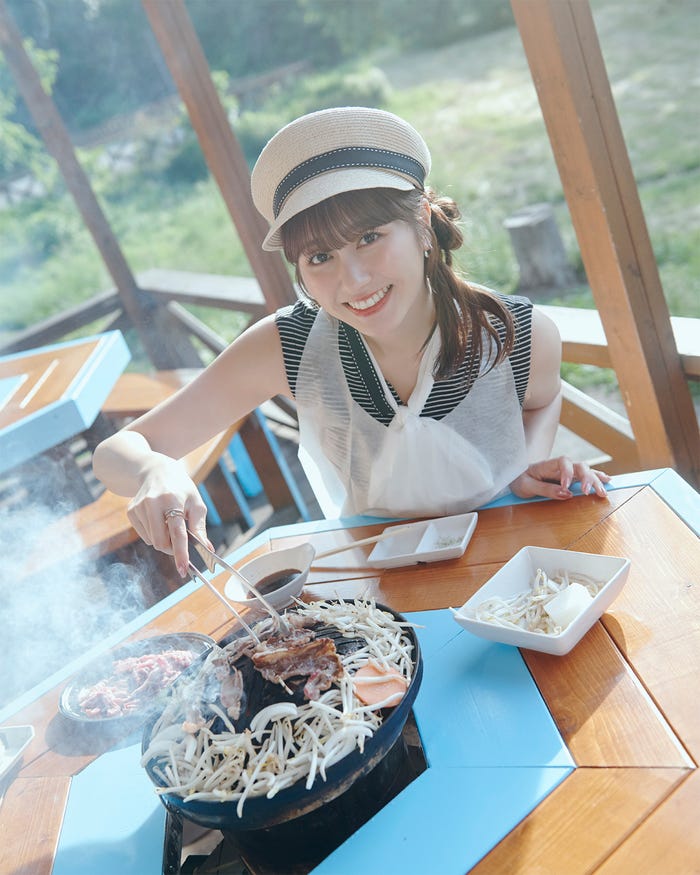 佐々木彩夏 1st写真集 「ぺろり」ツキサップじんぎすかんクラブ/北海道