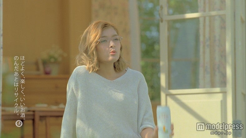 ローラ／「ふんわりテラス篇」