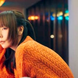 aiko、40枚目のシングル「ハニーメモリー」が10月21日にリリース決定!新アーティストビジュアルも公開!