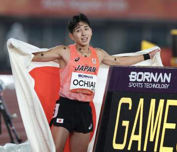 20歳、落合晃が快挙！日本勢64年ぶり金メダル！大会新記録で圧巻V 果敢に先頭で引っ張り、最後は突き放し独走【アジア大会】