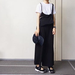 夏の”涼しく・楽ちん・おしゃれ”を叶える!《ワイドサロペット&Tシャツ》コーデ8選