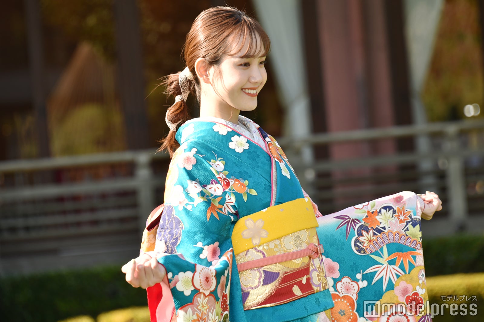 尾碕真花（C）モデルプレス