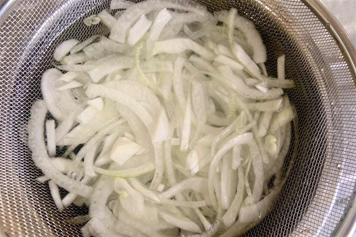 おかか玉ねぎ卵黄サラダ