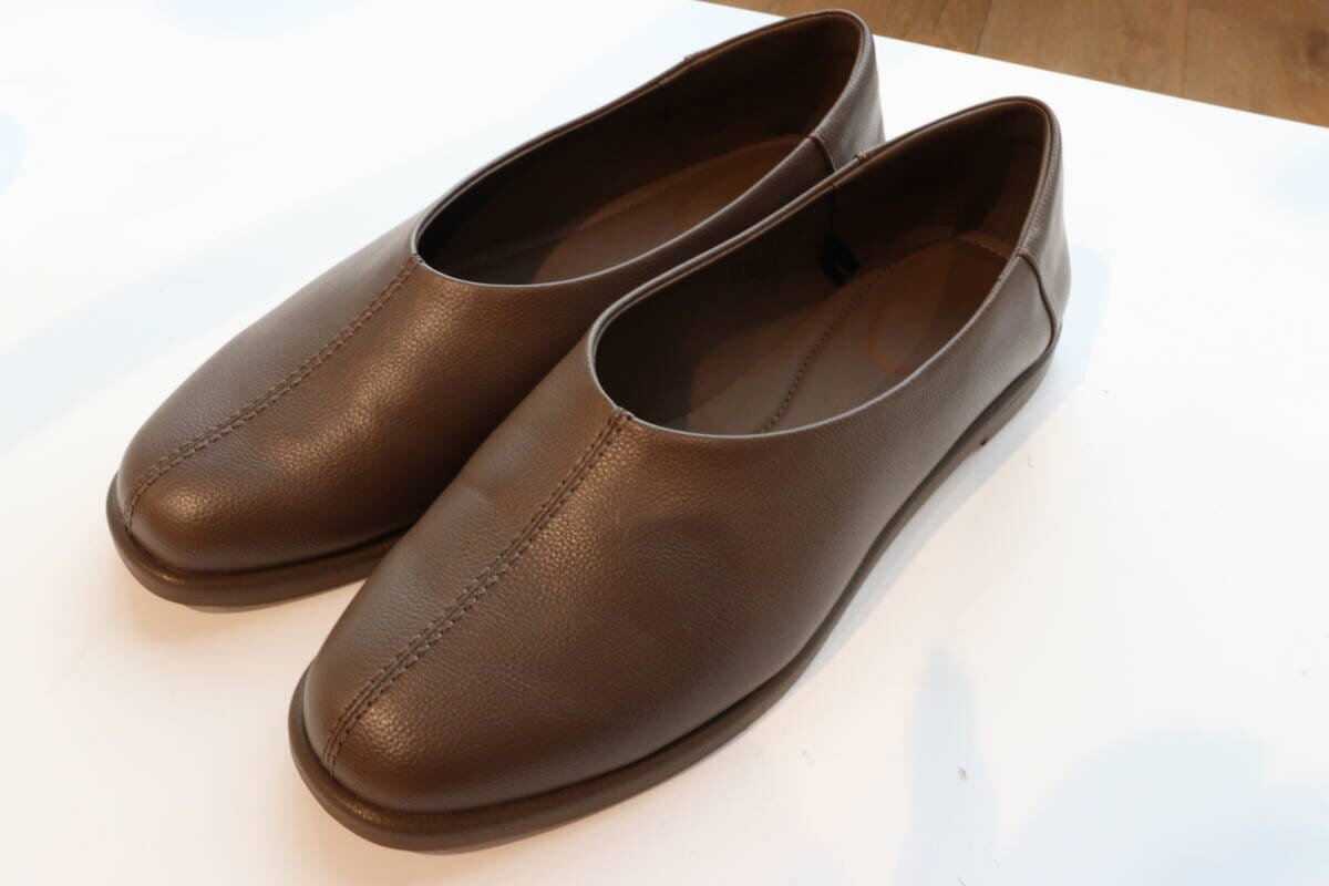 スクエアフラットシューズ ユニクロシー2026年春夏スクエアフラットシューズ