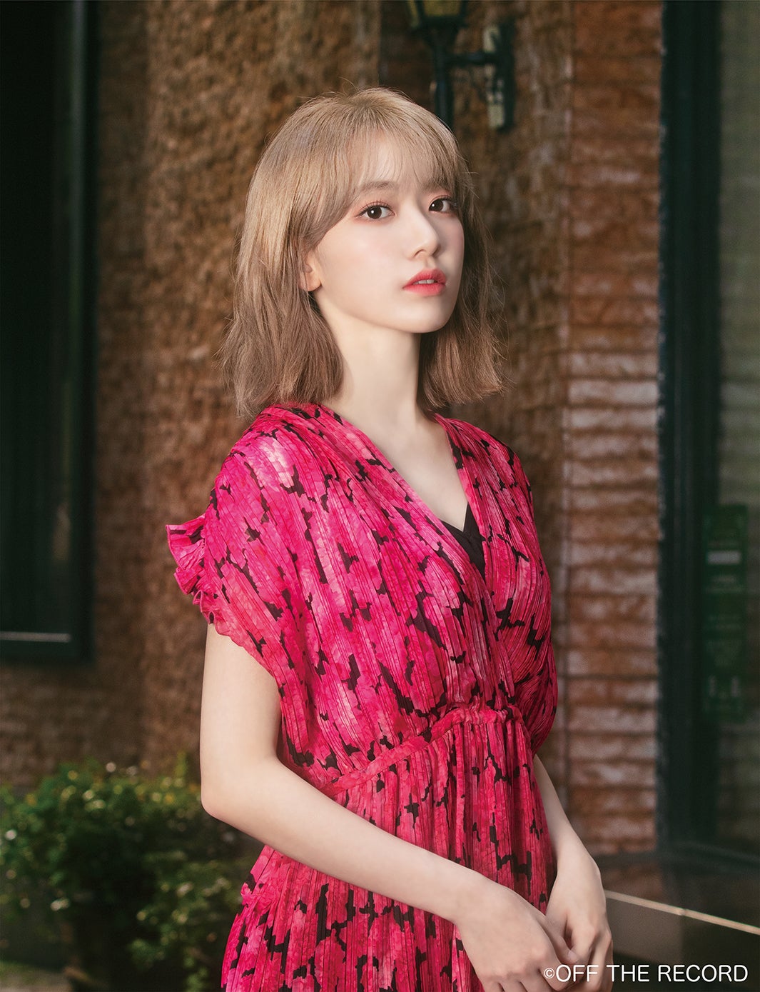 宮脇咲良（C）OFF THE RECORD