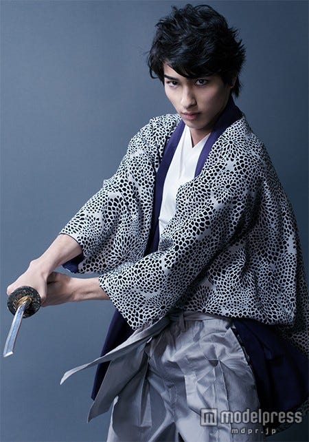 トッキュウジャー 横浜流星が白虎隊に 舞台初主演で殺陣に挑戦 モデルプレス トッキュウジャー 横浜流星が白虎隊に 舞台初主演で殺陣に挑戦 モデルプレス