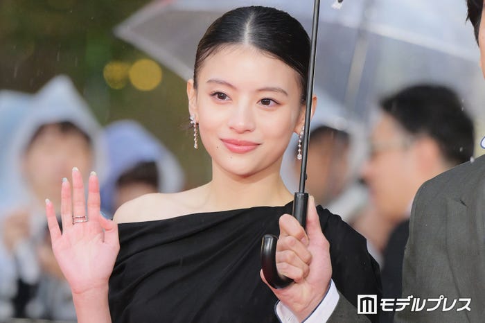 出口夏希(C)モデルプレス