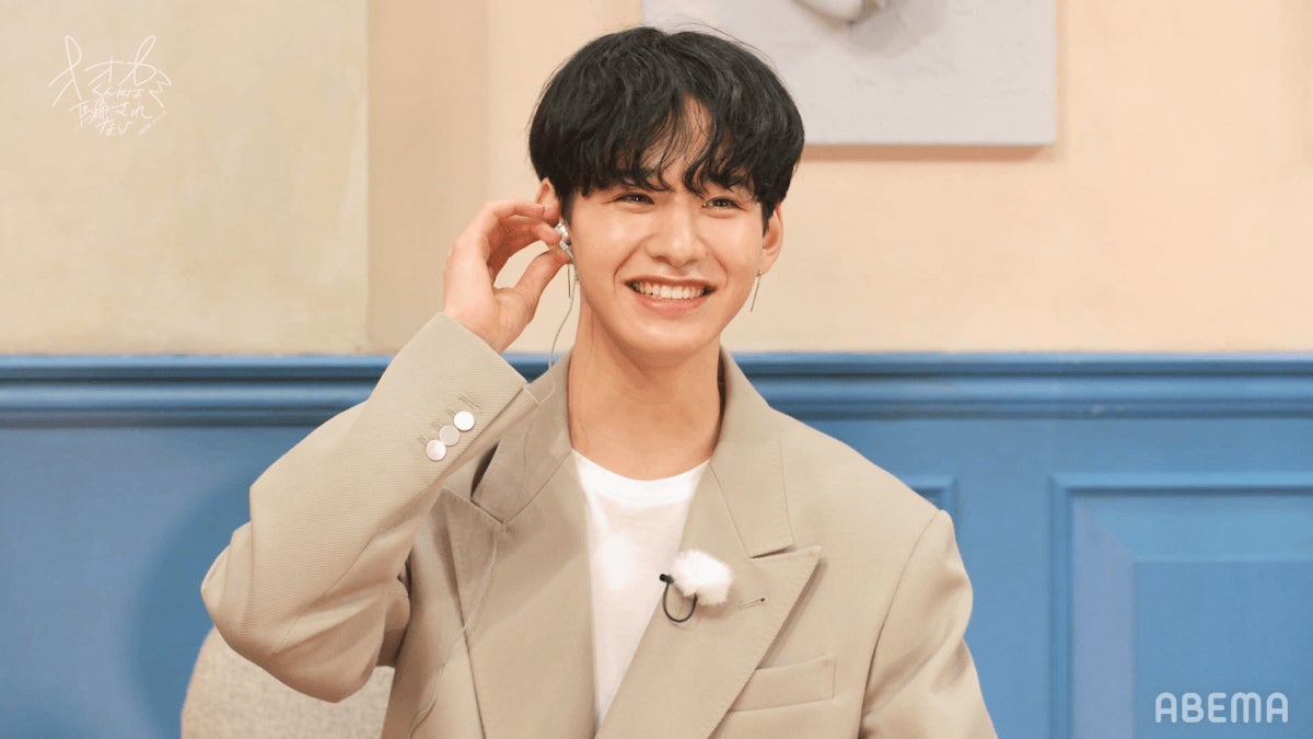 スタジオゲストのJO1佐藤景瑚『オオカミくんには騙されない』第6話（C）AbemaTV, Inc.