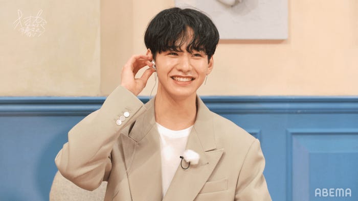 スタジオゲストのJO1佐藤景瑚『オオカミくんには騙されない』第6話(C)AbemaTV, Inc.