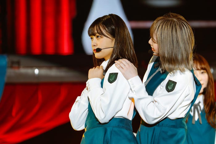 原田葵、小池美波/「欅共和国2019」7月6日公演/撮影:上山陽介