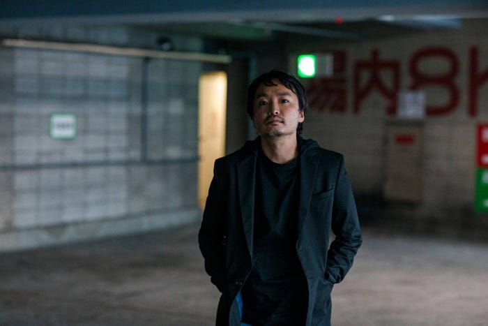 宇賀那健一監督(C)「Love Will Tear Us Apart」製作委員会