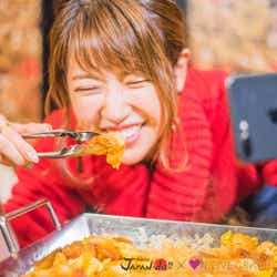 モデルプレス - くみっきーらがお肉料理かけて熾烈なバトル “フォトジェ肉”な撮影テクとは<Kawaii JAPAN-da!!>