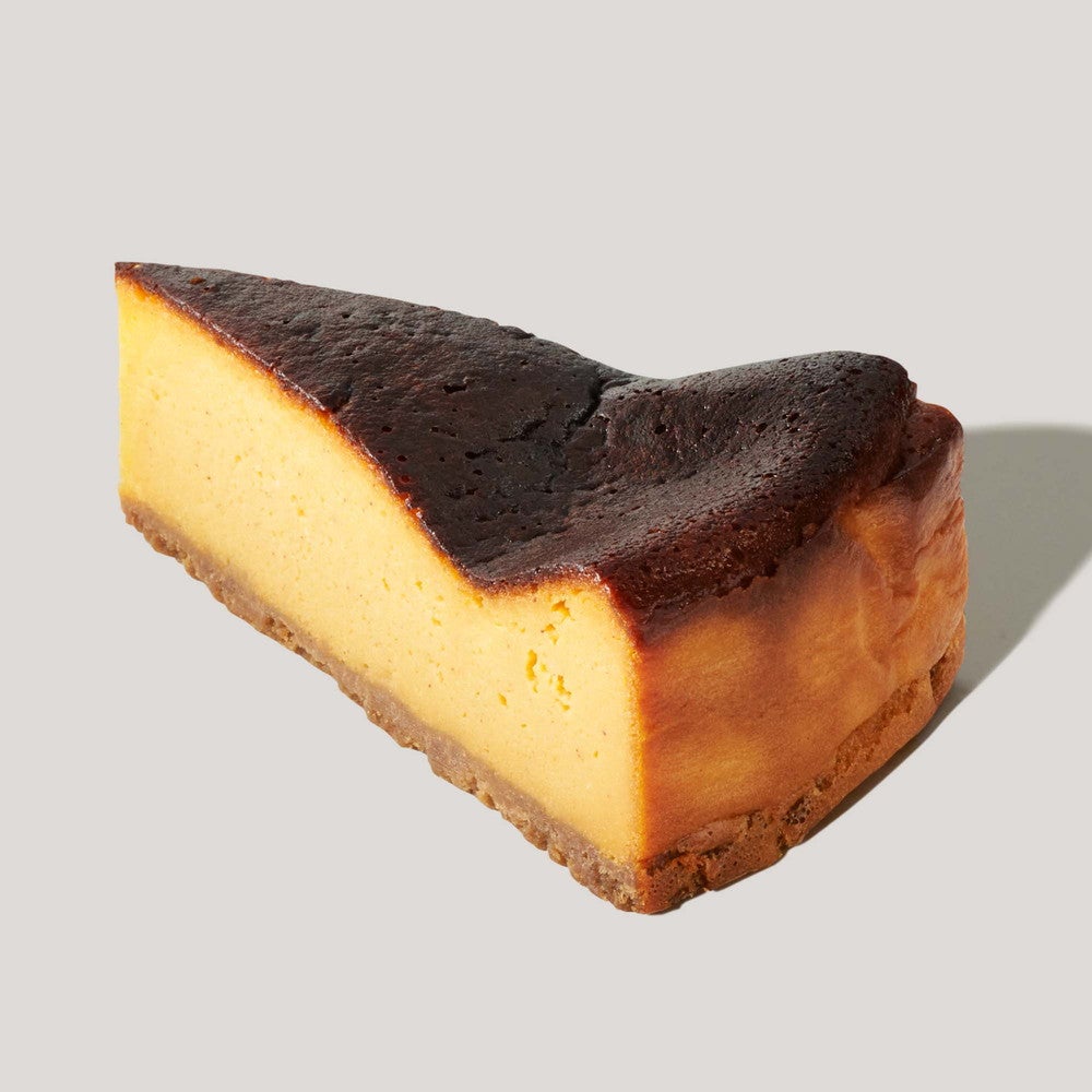 パンプキンのバスクチーズケーキ¥510 ／画像提供：スターバックス コーヒー ジャパン