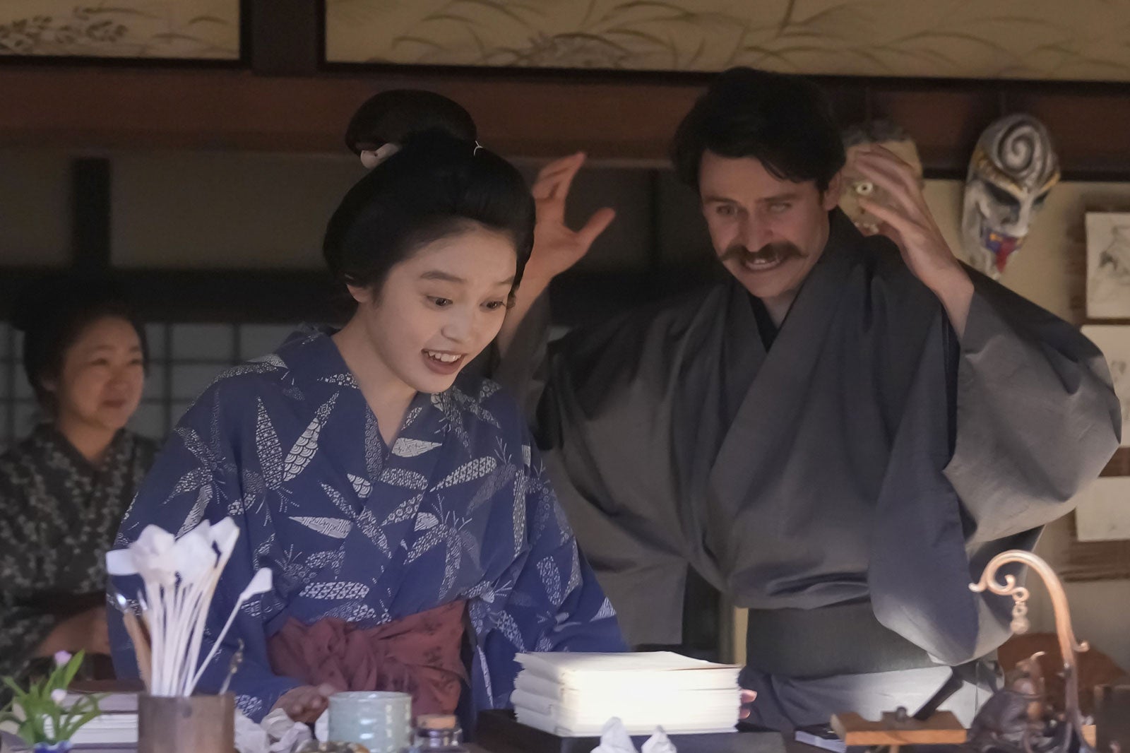 池脇千鶴、高石あかり、トミー・バストウ「ばけばけ」第76話（C）NHK