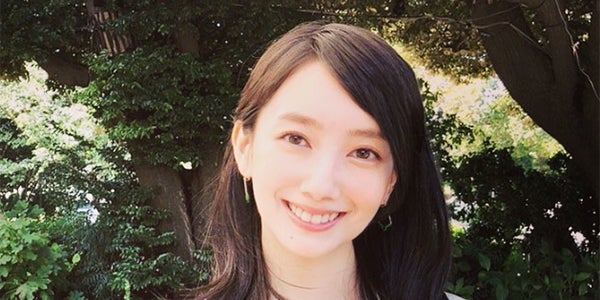 波瑠 ロングヘア姿に 印象変わる 美しい の声続々 モデルプレス