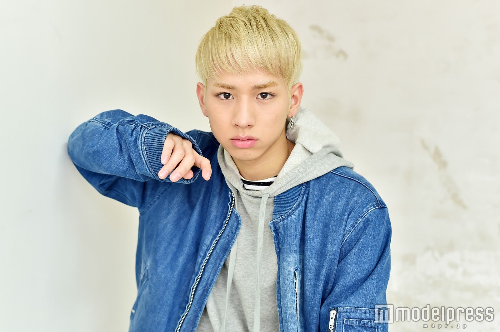 佐藤友祐（C）モデルプレス