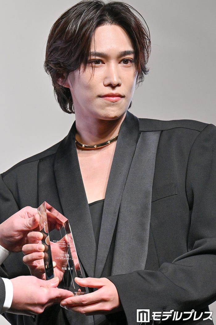 「素まつげビューティーアイコン30代部門」に選出された千賀健永(C)モデルプレス