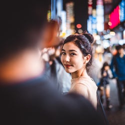 これって好意なのかな…♡女性が気になる「男性からのボディタッチ」の意味