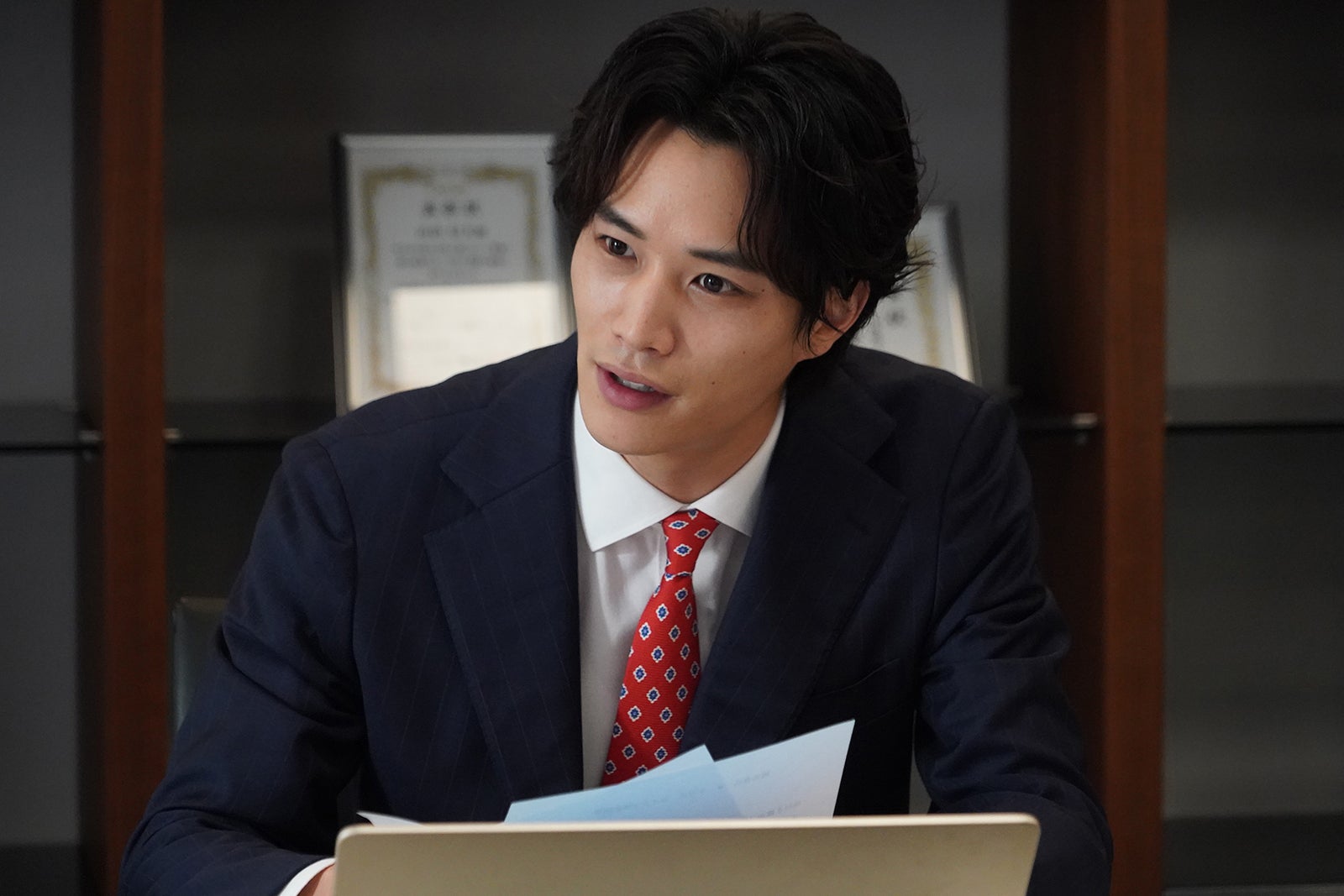 鈴木伸之／「悪女（わる）～働くのがカッコ悪いなんて誰が言った？～」第9話より（C）日本テレビ