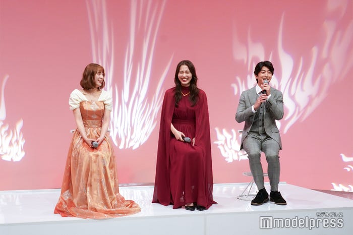 中村ゆりか、内田理央、伊藤健太郎(C)モデルプレス