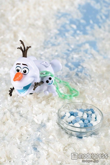 シュガーキャンディー、ミニスナックケース付き¥880(C)Disney