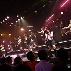 HKT48ひまわり組「パジャマドライブ」公演より（C）AKS