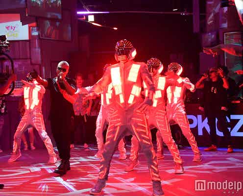 PKCZ(R)がゲリラライブ!CRAZYBOY(三代目JSB ELLY)・THE RAMPAGE・FANTASTICSら総勢30人集結で“一日限りのパフォーマンス”