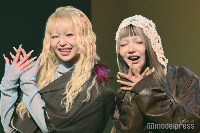 コノリリ(コノミ、ライリー)(C)モデルプレス