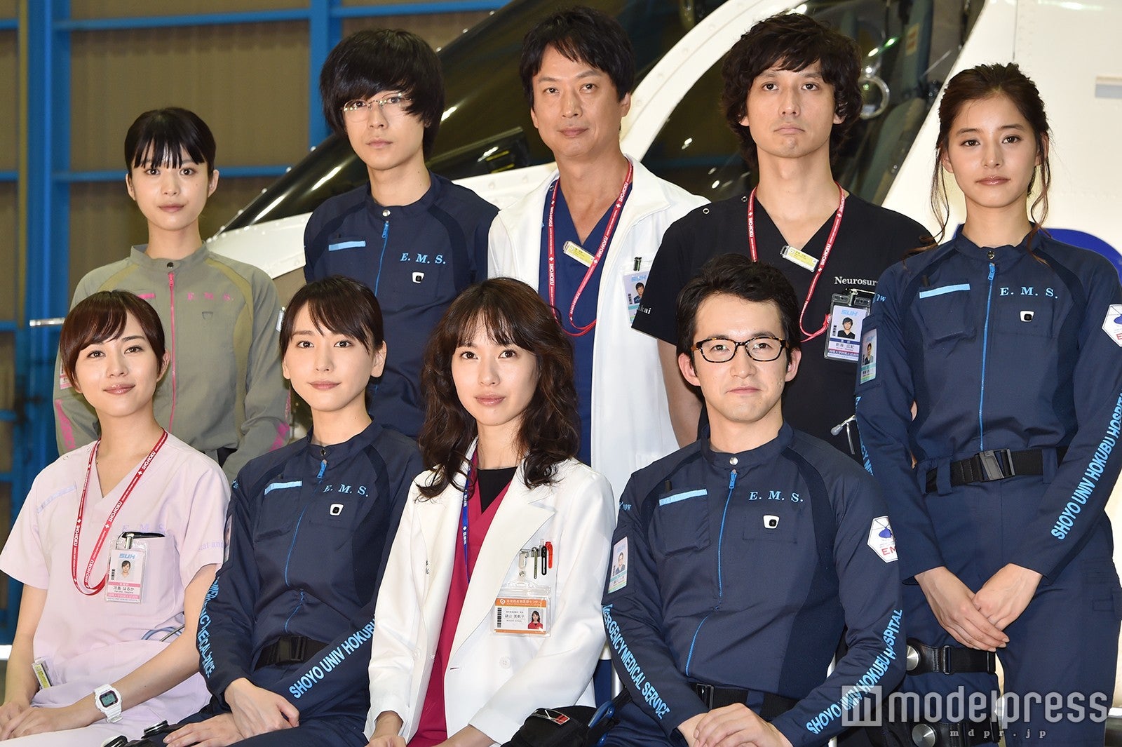 （前列）比嘉愛未、新垣結衣、戸田恵梨香、浅利陽介（後列）馬場ふみか、成田凌、椎名桔平、安藤政信、新木優子 （C）モデルプレス