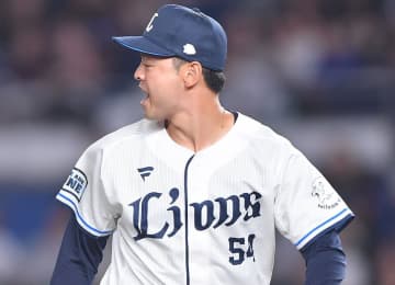 西武・黒木「本当に嬉しい」“MVP君”山本由伸と恒例釣り大会で初勝利！ヒラメ持ってツーショットに反響の声