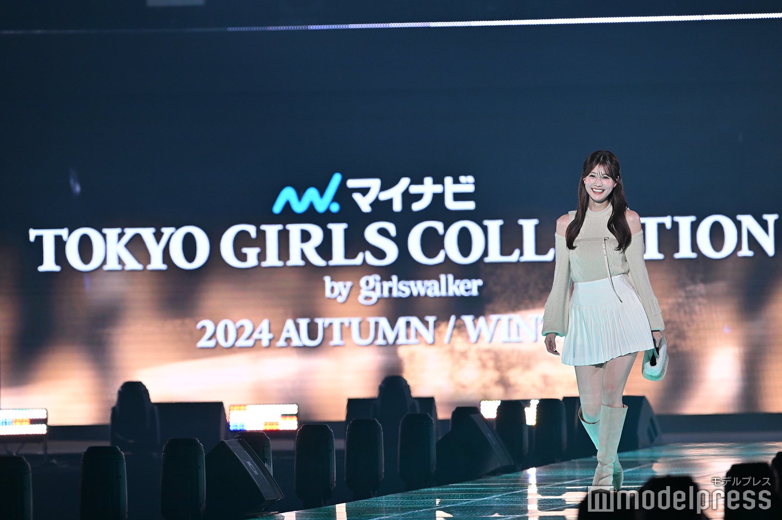 （C）モデルプレス