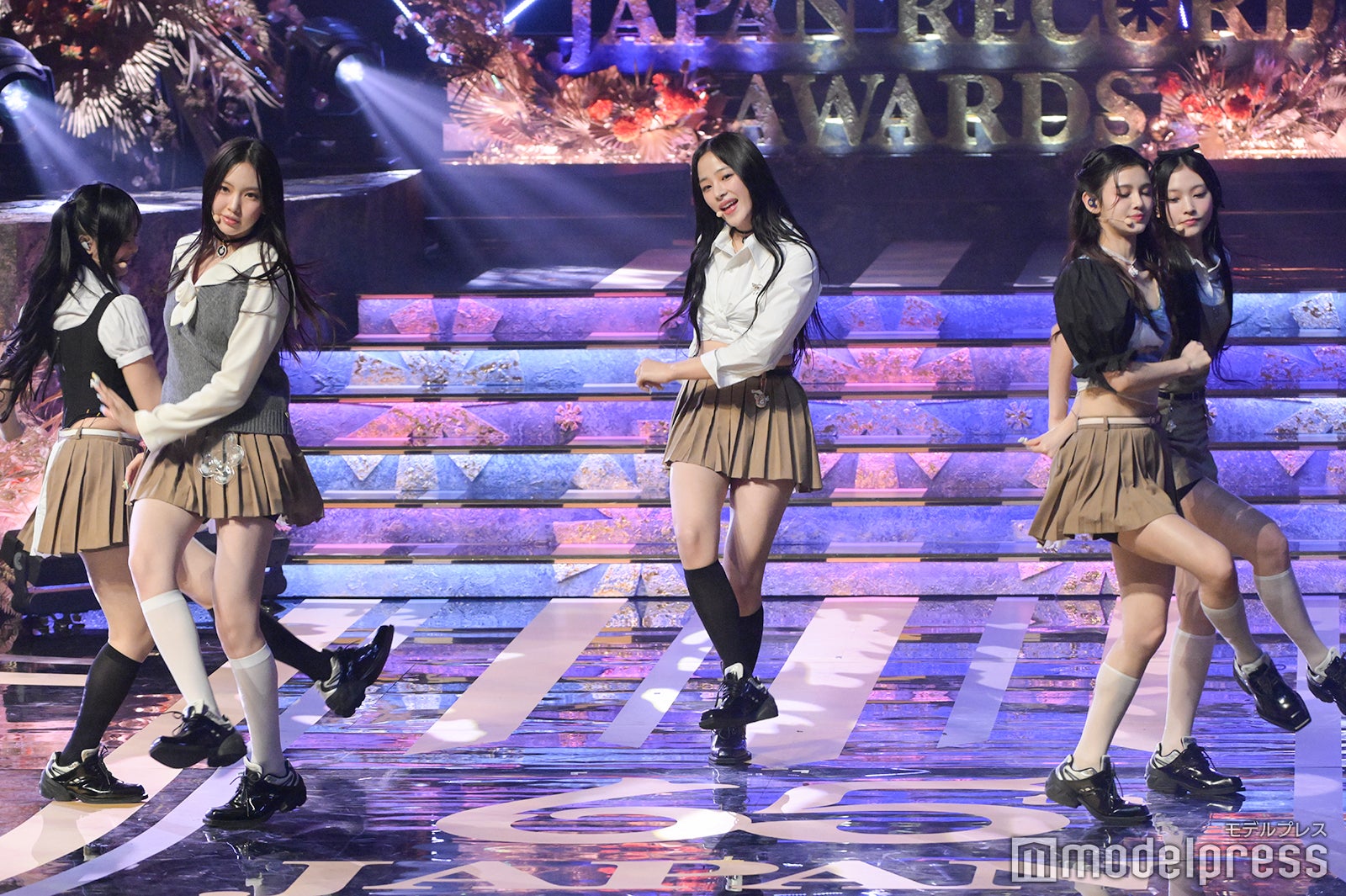 （C）モデルプレス