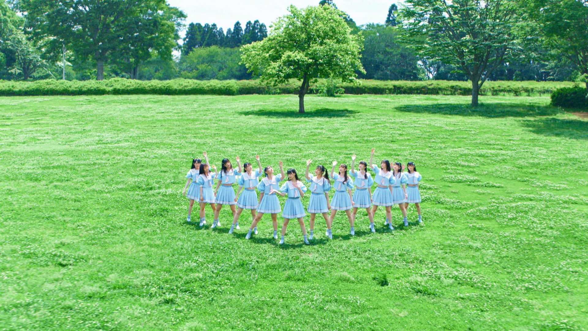 ドローンでも撮影（C）YOANI／KING RECORDS