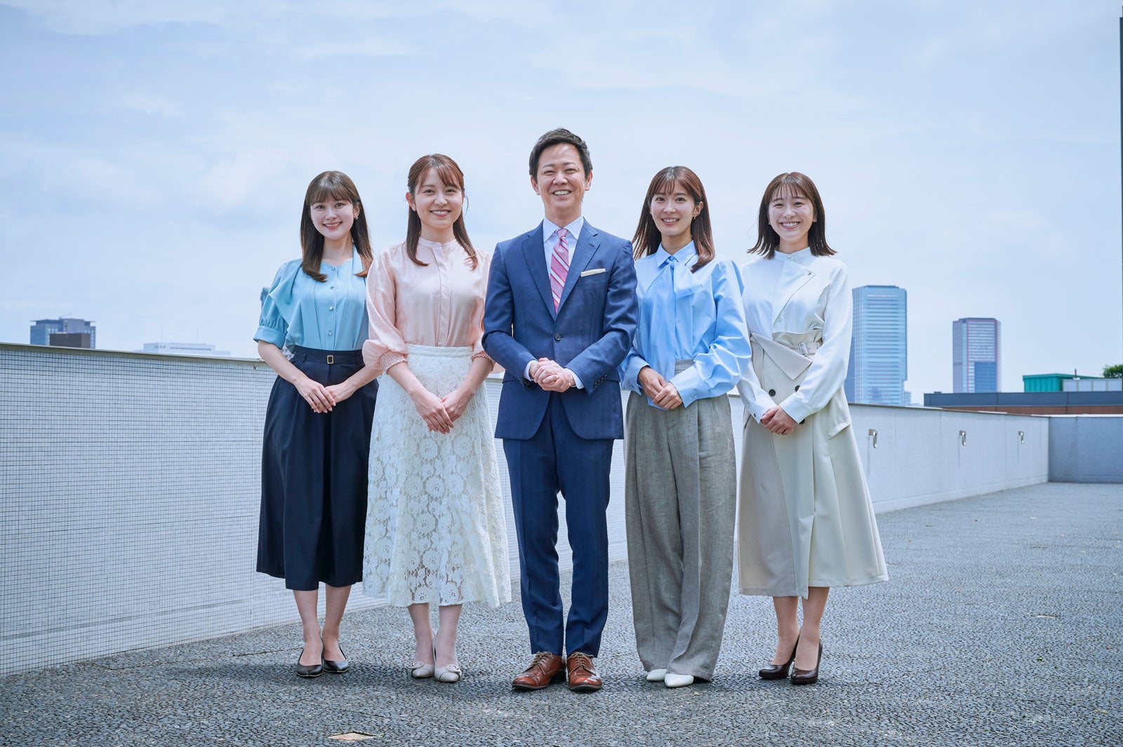 増田紗織アナウンサー、三山賀子アナウンサー、平石直之アナウンサー、荒井理咲子アナウンサー、小松崎花菜アナウンサー（C）テレビ朝日