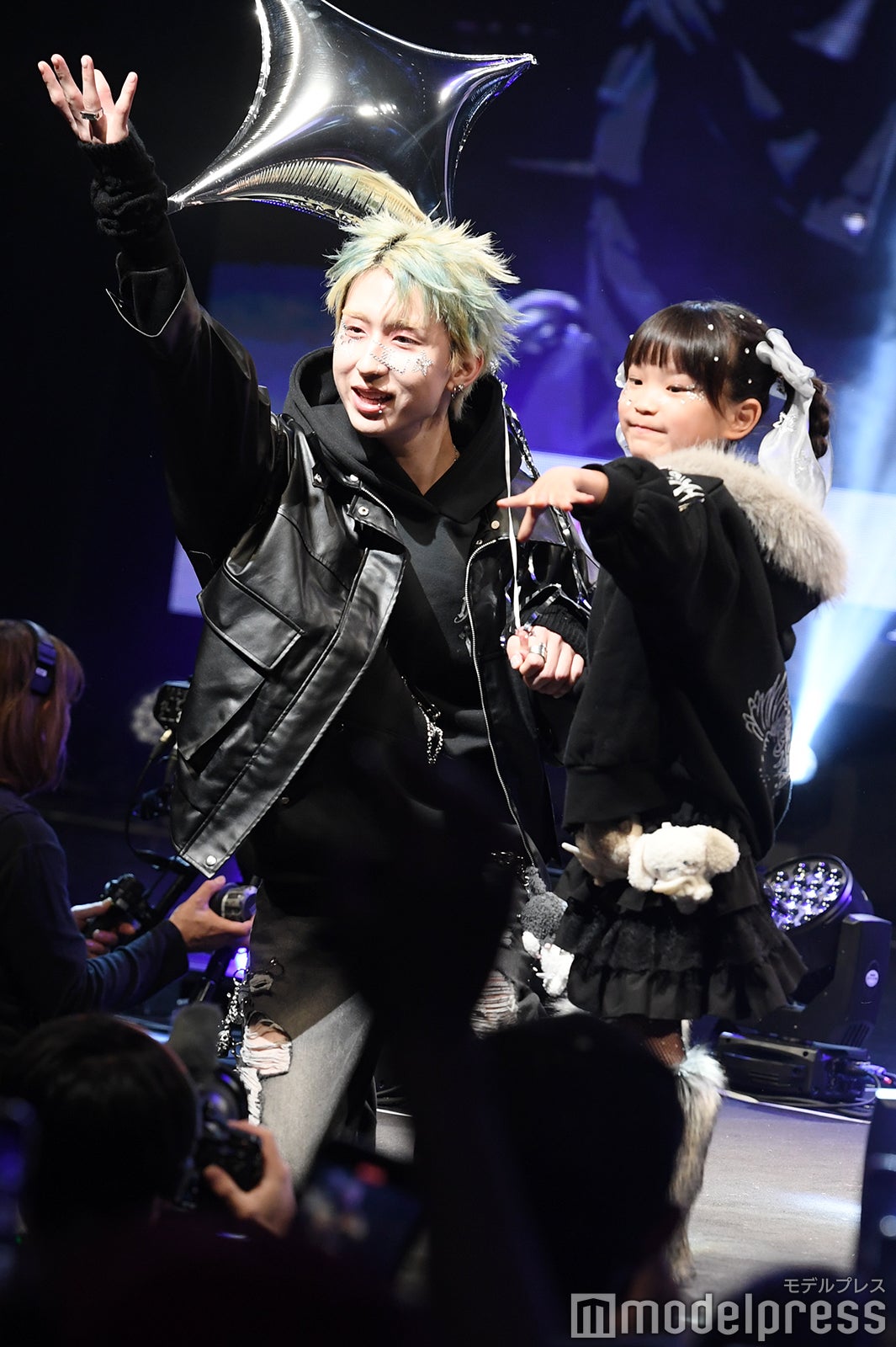 MON7A＆村方乃々佳（C）モデルプレス