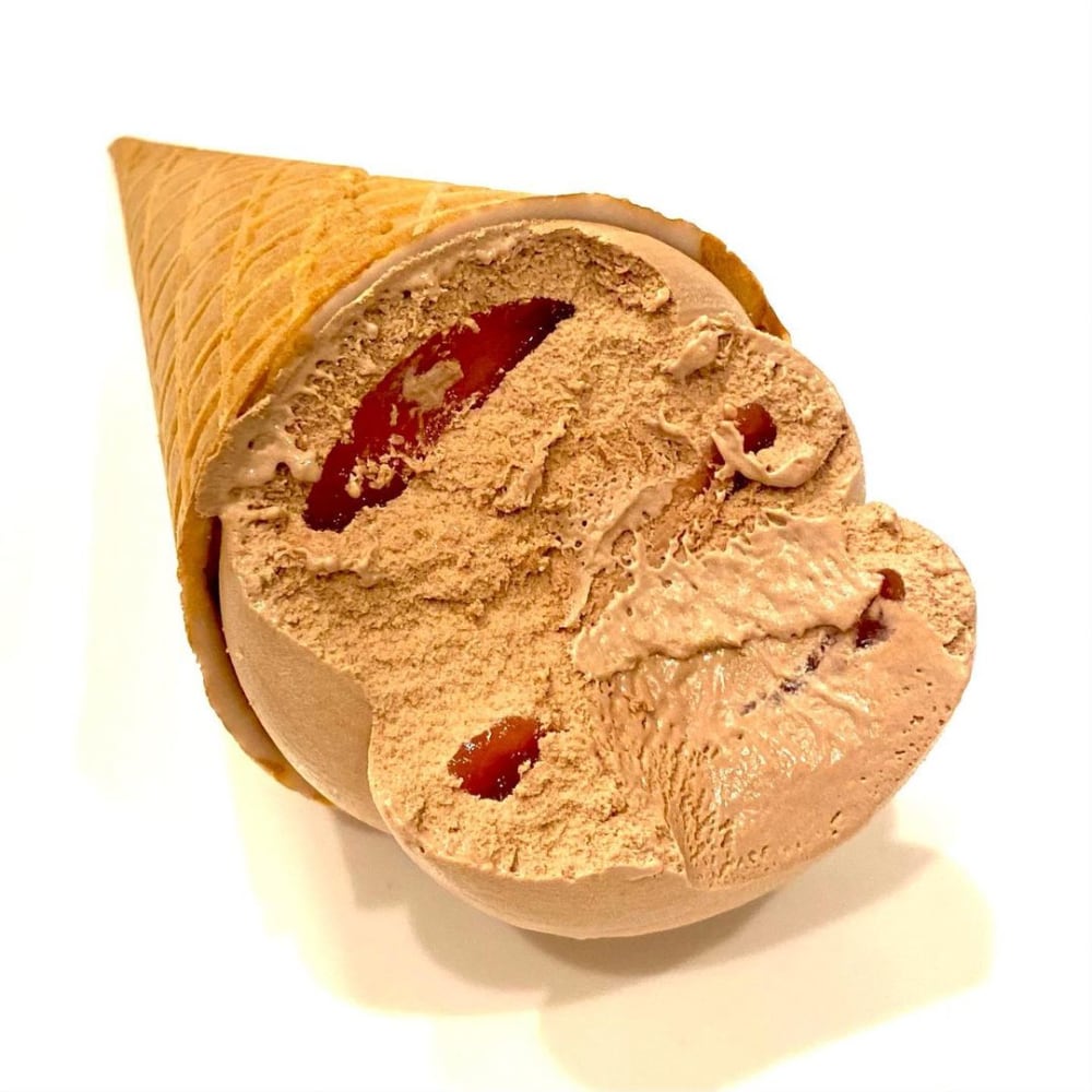 ワッフルコーンミスターチーズケーキカカオラズベリー