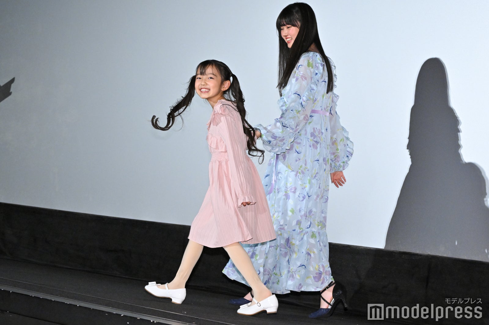 山根あん、原菜乃華 （C）モデルプレス