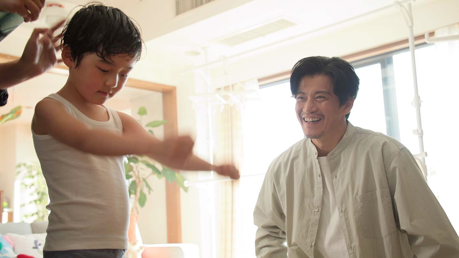 小栗旬 CMメイキング・インタビューより（提供写真)