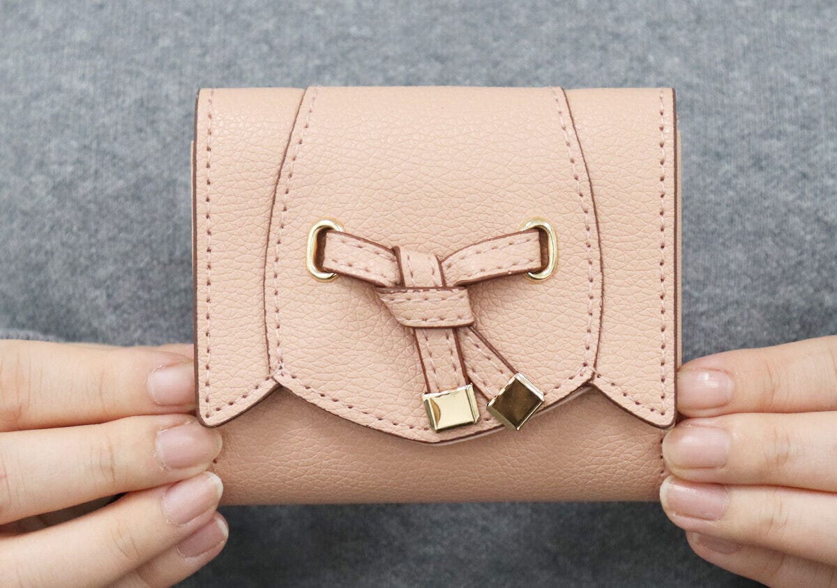 宝島社 ムック付録 VIS フラワーカット財布ミニ 宝島社ムック付録のVISのフラワーカット財布ミニ