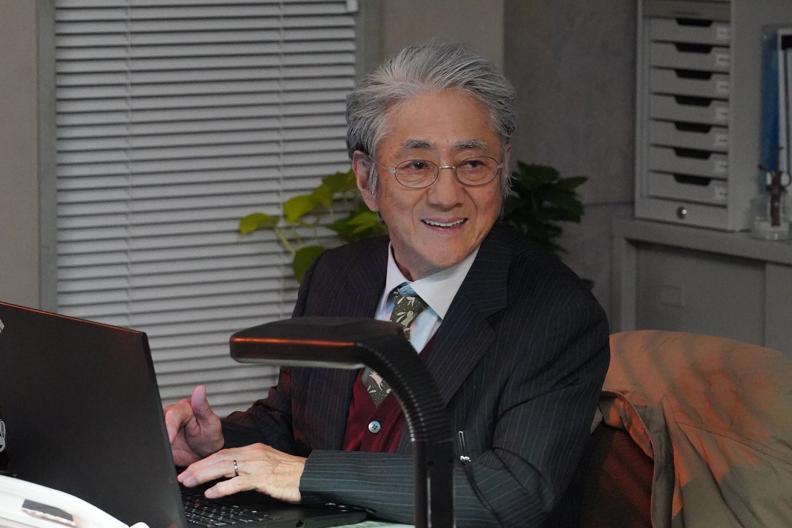 市村正親「院内警察」第4話より（C）フジテレビ／共同テレビ