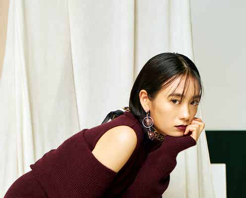 チワワ役で注目の吉田志織、トレンドコーデをクールに着こなす