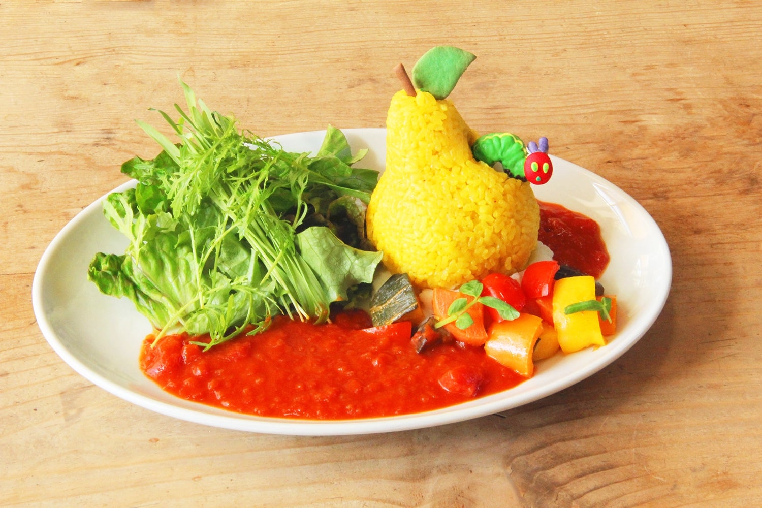 かようびのプレート／TM &（C）2018 Eric Carle LLC.