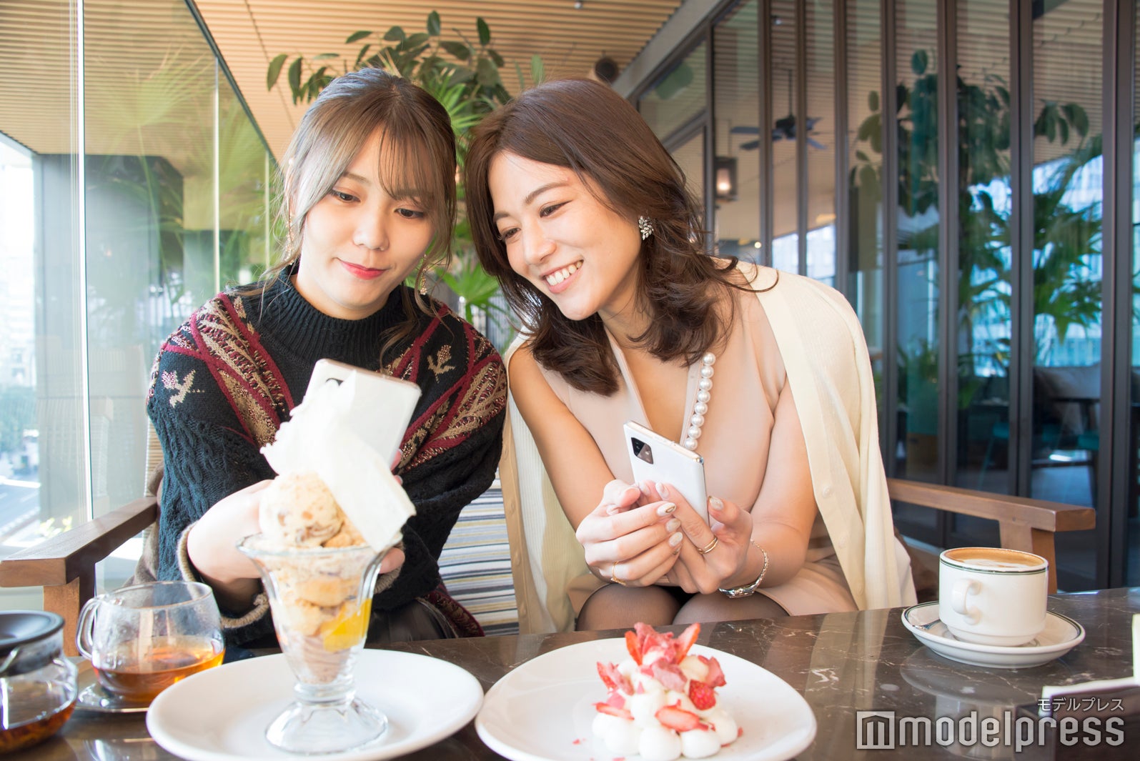 （C）モデルプレス