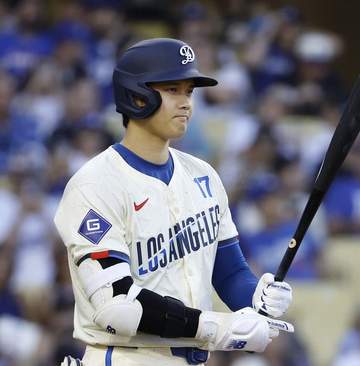 大谷翔平が3打席連続出塁 勝ち越し好機でストレートの四球→また鈴木誠也と爆笑やり取り ド軍は打者一巡で一挙6点のビッグイニング