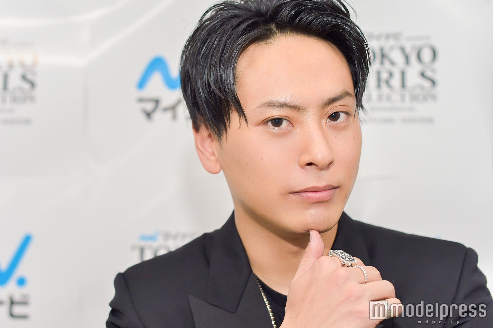 ＜三代目JSB山下健二郎インタビュー＞“ギリギリのライン”を狙う！ヒザゲラーのために日々しているコト「意外と努力家なんです」