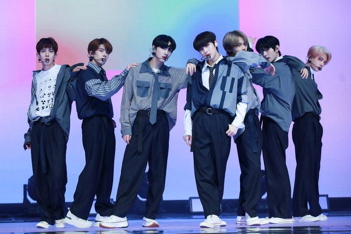 ENHYPEN(C)BELIFT LAB